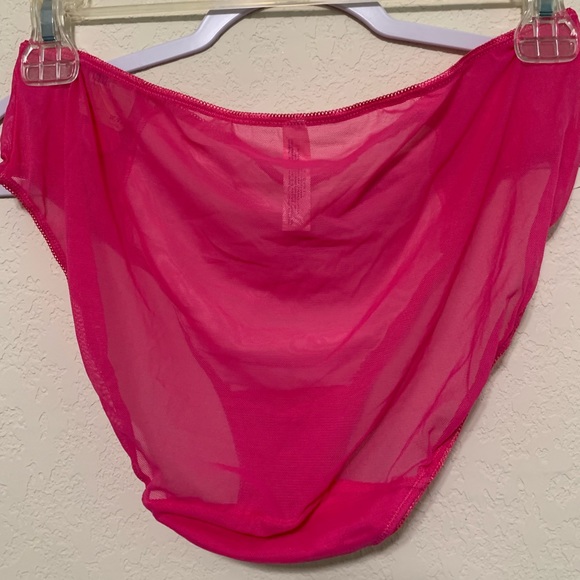 Bright Pink Lace Bra (+matching panty) - Picture 7 of 8